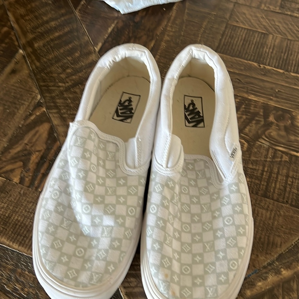 Vans men’s custom LV size 10
